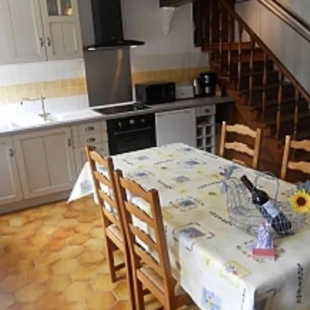 Tatil Evi Les Tournesols Lavelanet